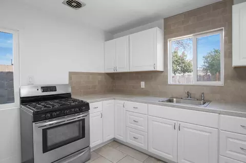 Kitchen - 1632 Evans Rd, Ceres, CA 95307 photo 2 of 2