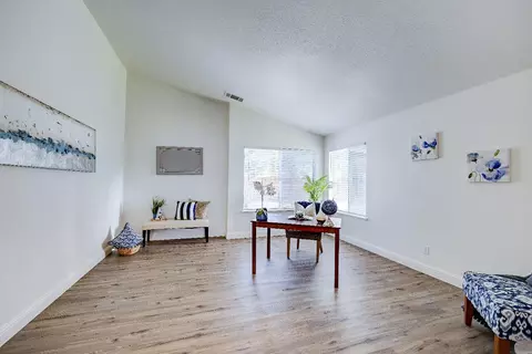 Living - 604 Rensselaer Ct, Merced, CA 95340 photo 5 of 5