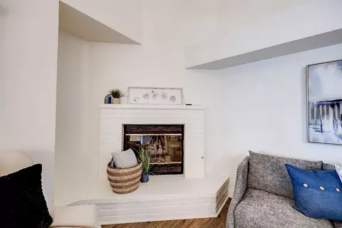 Living - 604 Rensselaer Ct, Merced, CA 95340 photo 4 of 5