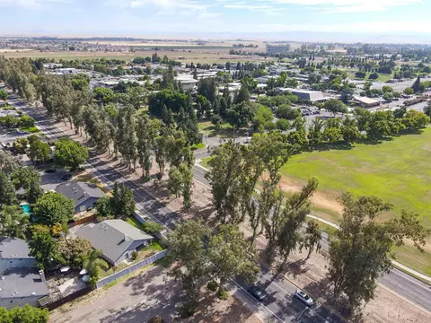 View/Area - 604 Rensselaer Ct, Merced, CA 95340 photo 10 of 19