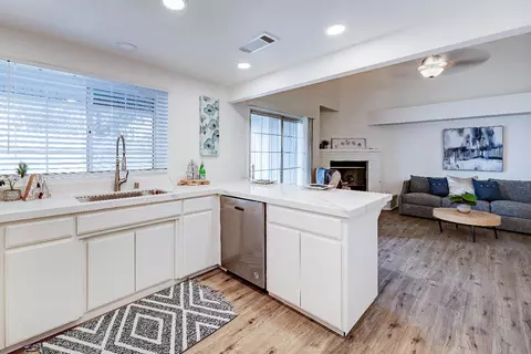 Kitchen - 604 Rensselaer Ct, Merced, CA 95340 photo 3 of 7