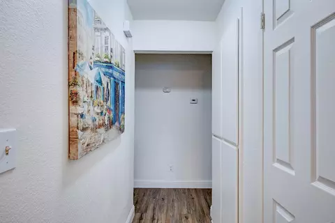 Entry Way - 604 Rensselaer Ct, Merced, CA 95340 photo 4 of 6