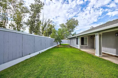 Exterior - 604 Rensselaer Ct, Merced, CA 95340 photo 5 of 18