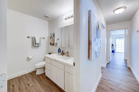 Entry Way - 604 Rensselaer Ct, Merced, CA 95340 photo 6 of 6