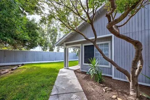 Exterior - 604 Rensselaer Ct, Merced, CA 95340 photo 4 of 18