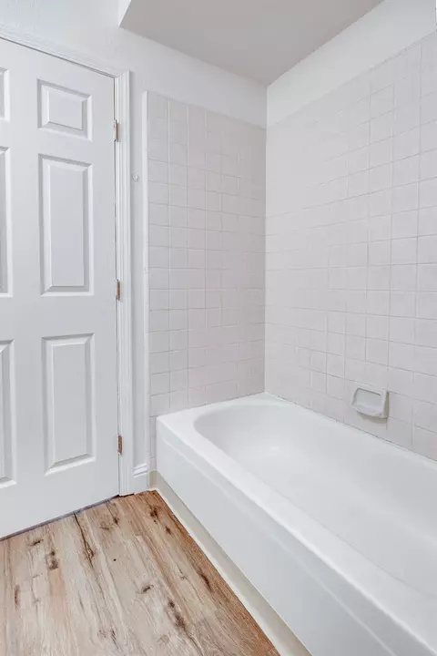 Bath - 604 Rensselaer Ct, Merced, CA 95340 photo 7 of 8