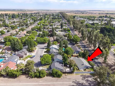 View/Area - 604 Rensselaer Ct, Merced, CA 95340 photo 9 of 19