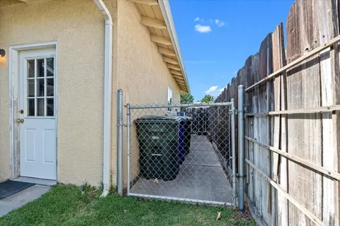 620 Violet St, Modesto, CA 95356 photo 43