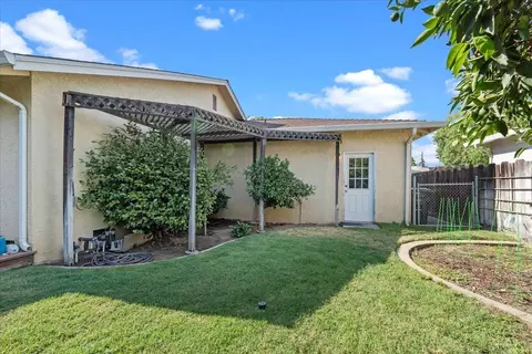 620 Violet St, Modesto, CA 95356 photo 38