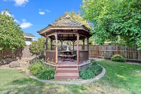 620 Violet St, Modesto, CA 95356 photo 2