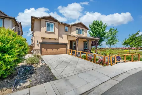 201 Amberwind Cir, Oakley, CA 94561 photo 2