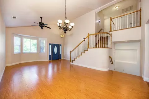Living - 943 Ranch Rd, Galt, CA 95632 photo 3 of 9
