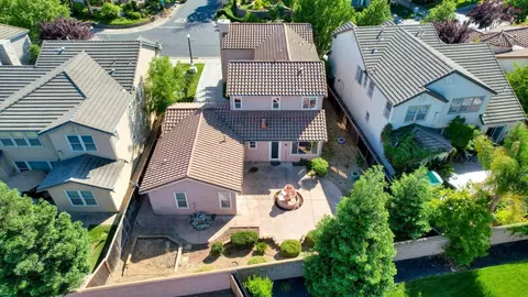 View/Area - 3723 Gresham Ln, Sacramento, CA 95835 photo 10 of 12