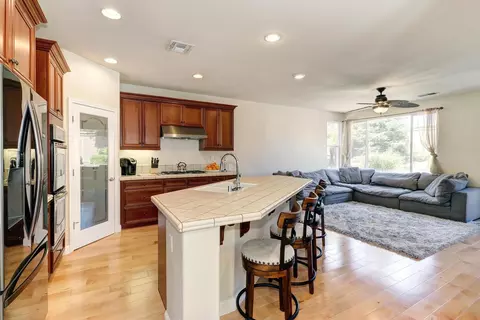 Kitchen - 3723 Gresham Ln, Sacramento, CA 95835 photo 2 of 7