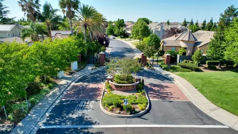 View/Area - 3723 Gresham Ln, Sacramento, CA 95835 photo 12 of 12