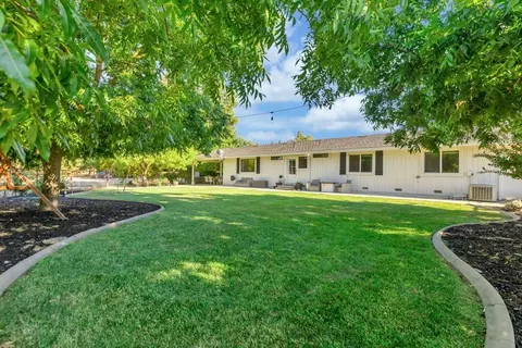Exterior - 13405 Apple Rd, Wilton, CA 95693 photo 15 of 25