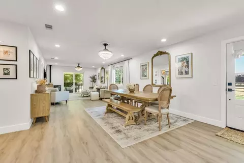 Dining - 13405 Apple Rd, Wilton, CA 95693 photo 1 of 1