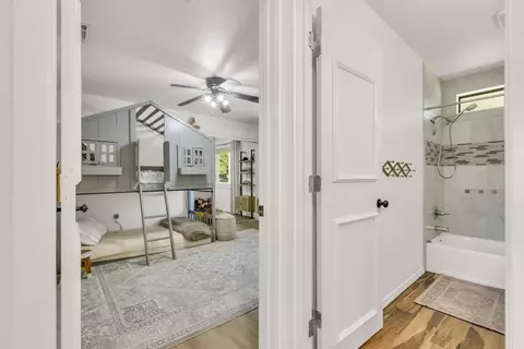 Entry Way - 13405 Apple Rd, Wilton, CA 95693 photo 6 of 8