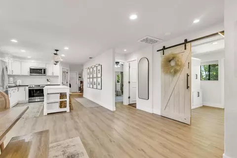Entry Way - 13405 Apple Rd, Wilton, CA 95693 photo 4 of 8