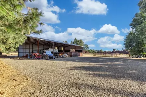 Exterior - 13405 Apple Rd, Wilton, CA 95693 photo 19 of 25