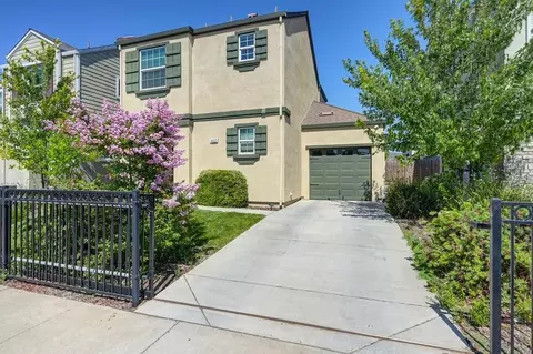 4422 Dry Creek Rd, Sacramento, CA 95838
