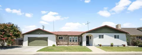 2109 Evelle, Turlock, CA 95380 photo 1