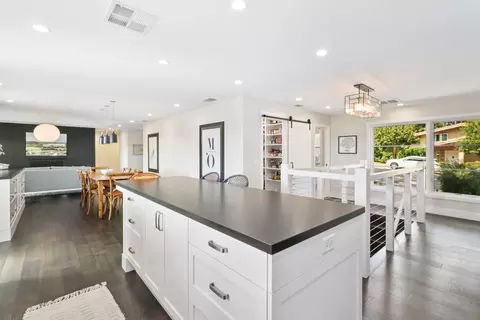 Entry Way - 1181 Jacob Ln, Carmichael, CA 95608 photo 3 of 6