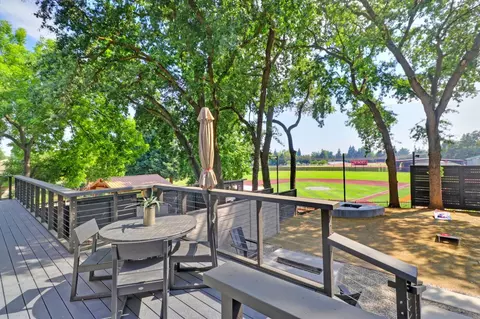 Exterior - 1181 Jacob Ln, Carmichael, CA 95608 photo 6 of 25