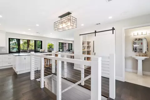 Entry Way - 1181 Jacob Ln, Carmichael, CA 95608 photo 5 of 6