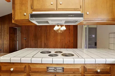 Kitchen - 1364 Lincoln Blvd, Tracy, CA 95376 photo 2 of 5