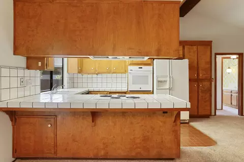 Kitchen - 1364 Lincoln Blvd, Tracy, CA 95376 photo 5 of 5