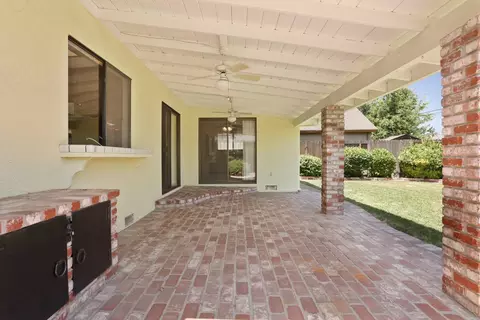 Exterior - 1364 Lincoln Blvd, Tracy, CA 95376 photo 3 of 9
