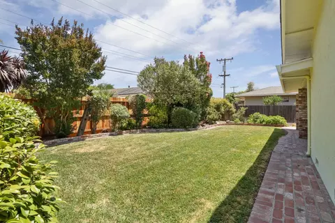 Exterior - 1364 Lincoln Blvd, Tracy, CA 95376 photo 4 of 9