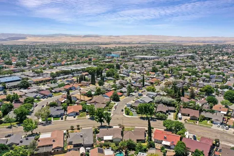 View/Area - 1364 Lincoln Blvd, Tracy, CA 95376 photo 8 of 12