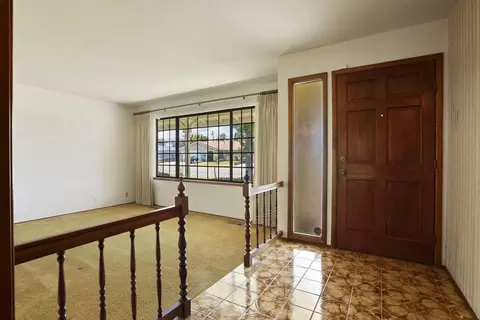 Living - 1364 Lincoln Blvd, Tracy, CA 95376 photo 4 of 12