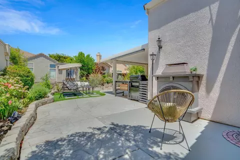 Exterior - 1012 Copper Bridge Ct, Modesto, CA 95355 photo 6 of 11