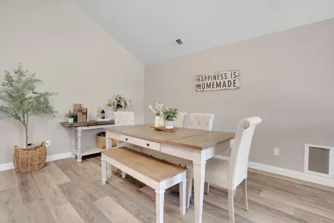 Dining - 1012 Copper Bridge Ct, Modesto, CA 95355 photo 1 of 2