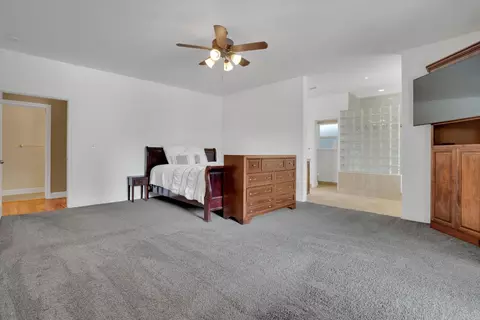 Bedroom - 1108 Pleasant Bay Dr, Ripon, CA 95366 photo 2 of 4