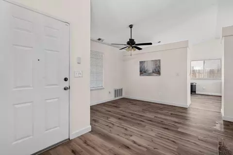 16251 Williamstowne Dr, Lathrop, CA 95330 photo 5