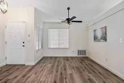 16251 Williamstowne Dr, Lathrop, CA 95330 photo 11