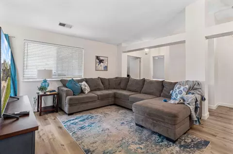 16251 Williamstowne Dr, Lathrop, CA 95330 photo 8