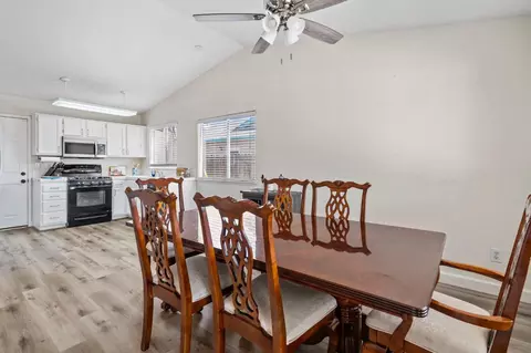 16251 Williamstowne Dr, Lathrop, CA 95330 photo 19