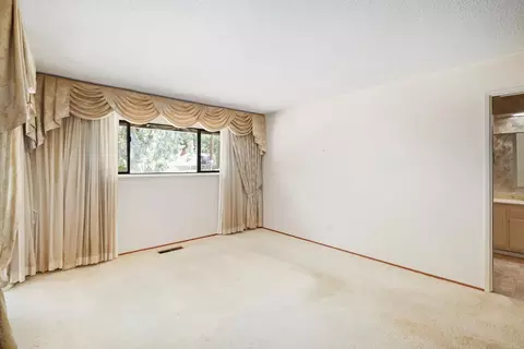 Bedroom - 5260 Marione Dr, Carmichael, CA 95608 photo 2 of 8