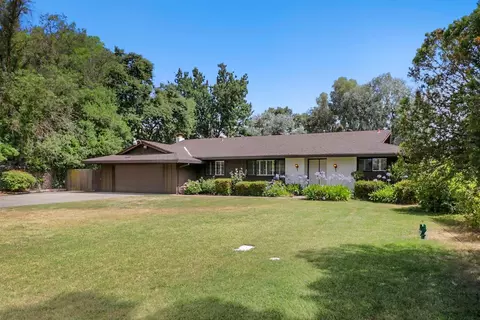 5260 Marione Dr, Carmichael, CA 95608 photo 1