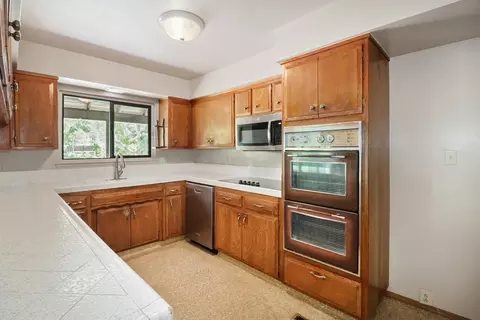 Kitchen - 5260 Marione Dr, Carmichael, CA 95608 photo 2 of 4