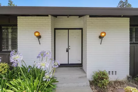 Exterior - 5260 Marione Dr, Carmichael, CA 95608 photo 2 of 15