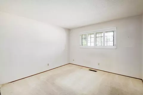Bedroom - 5260 Marione Dr, Carmichael, CA 95608 photo 5 of 8