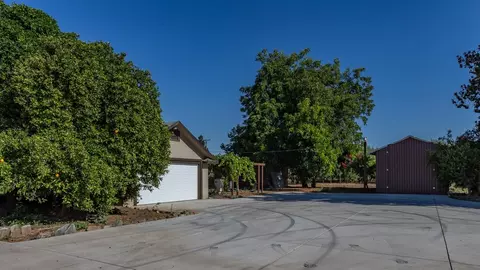 Exterior - 9319 E Whitmore Ave, Hughson, CA 95326 photo 7 of 8