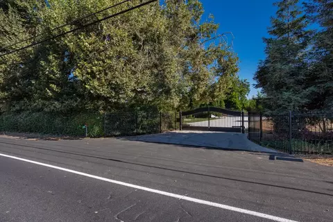 Exterior - 9319 E Whitmore Ave, Hughson, CA 95326 photo 3 of 8