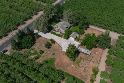 View/Area - 9319 E Whitmore Ave, Hughson, CA 95326 photo 3 of 4